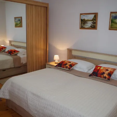 Spacious With Views Of The Vineyards